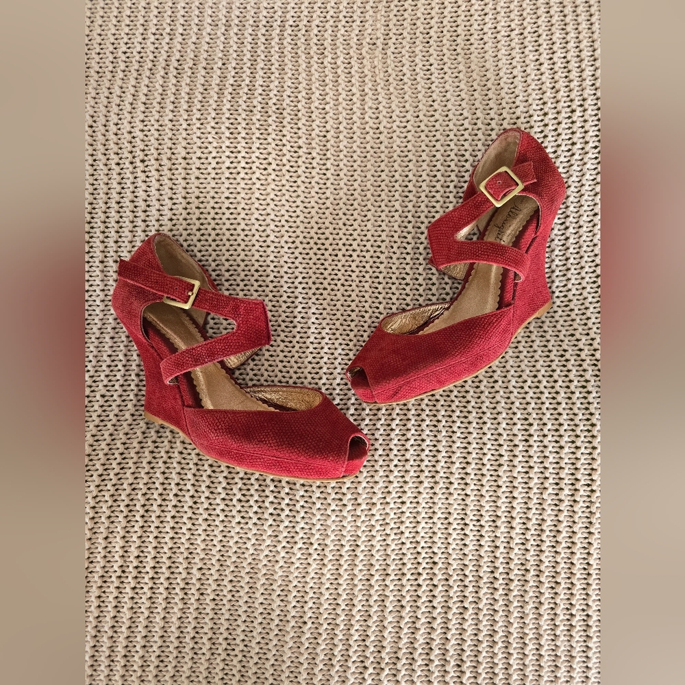 Anthropologie Miss Albright Wedge Heels